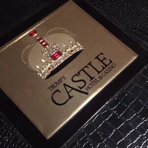 Trumps castle hotel and casino bath set collectible *Rare*